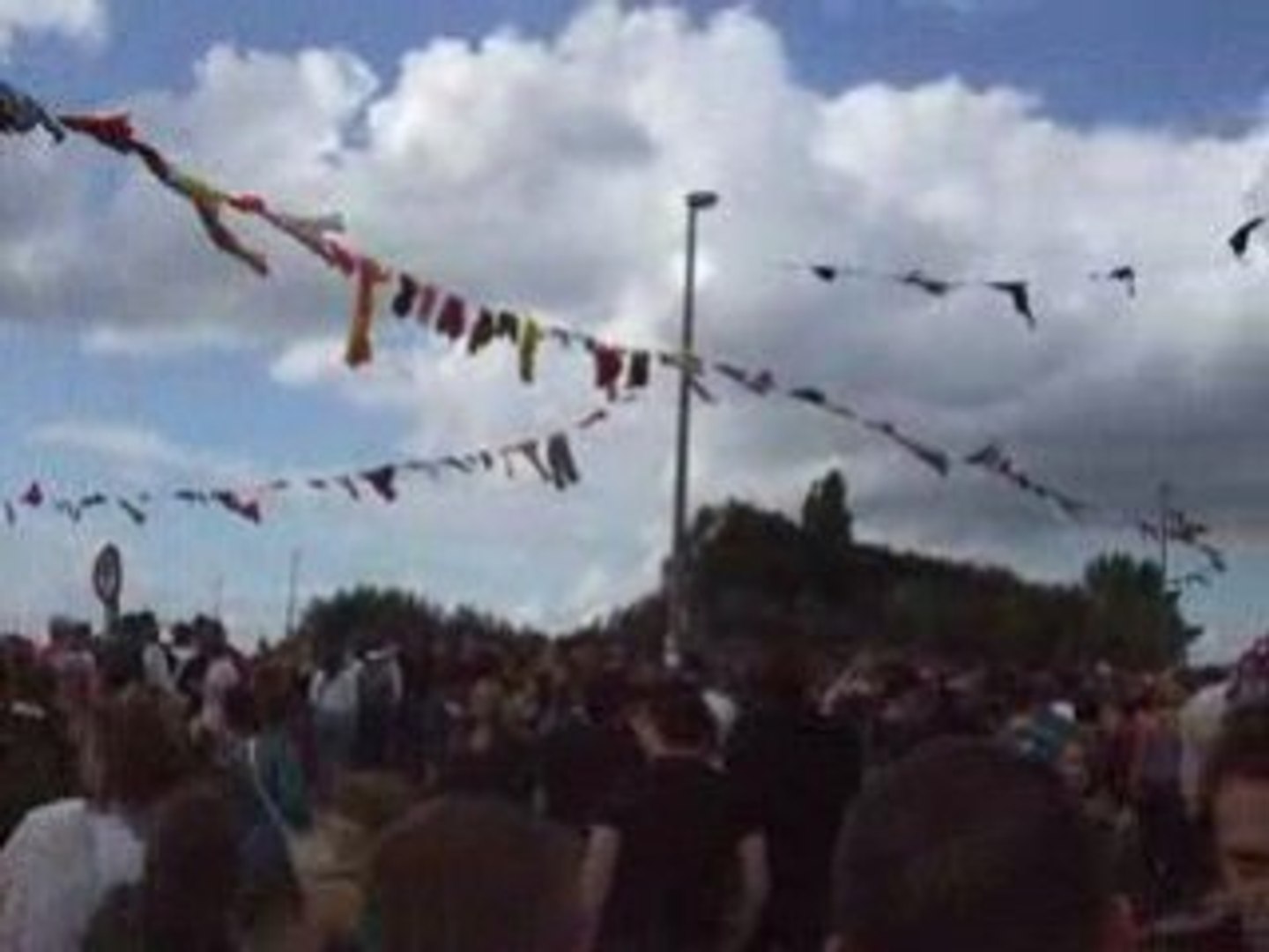 ⁣laundry day 2008 events