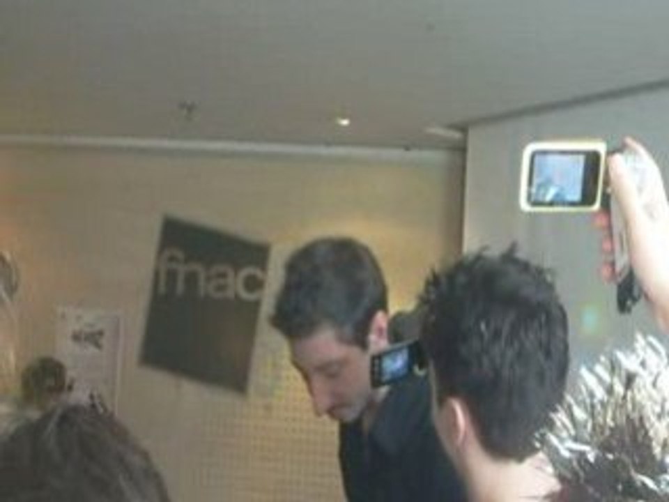 Dédicaces Nerdz fnac de saint lazare ( paris )- blagues