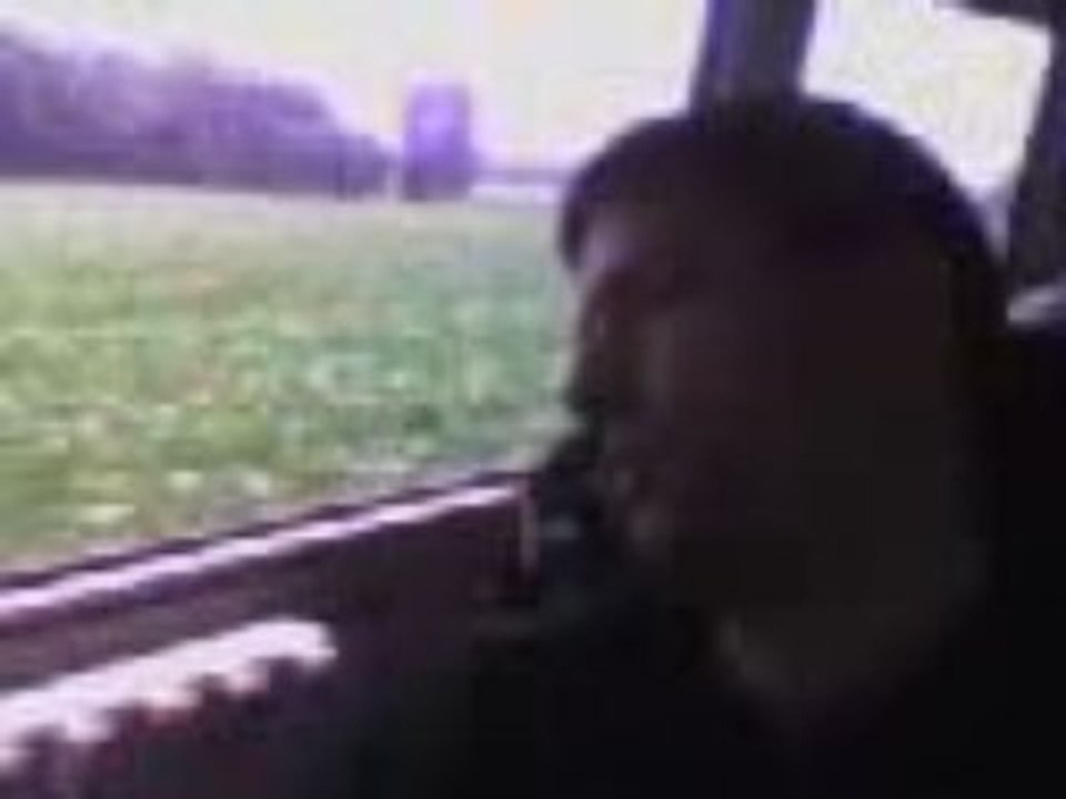 Francis cabrol dans l irisbus rire humour lol