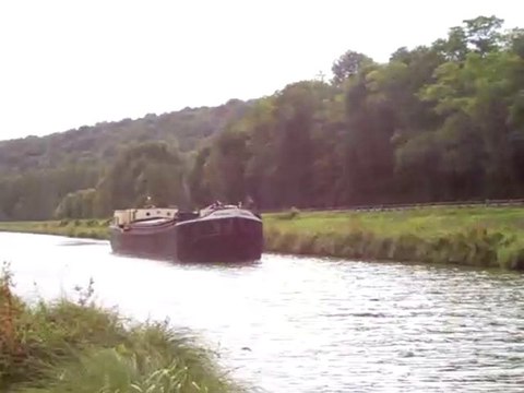 LUZY SUR MARNE LE CANAL