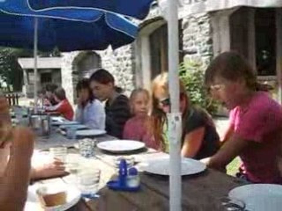 La luc 2008- A table