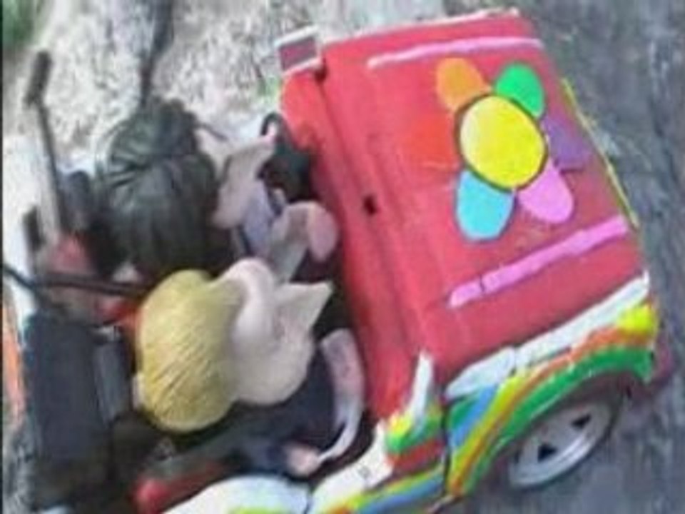 mAm'Zelle Bip et  FrAnck Perrolle teaser Partir Ailleurs 1