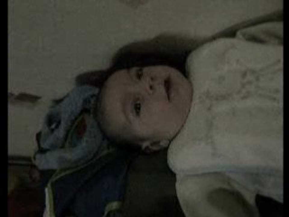 Evan 1 mois et 3 semaines ( la suite)