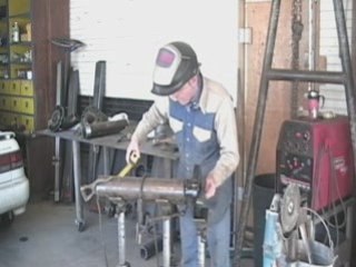 Video herunterladen: Watch Stick Welding from The Welders Lens Home Study Course