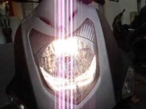 Ampoule Philips Blue vision Xenon effect 60/55 sur Agility50