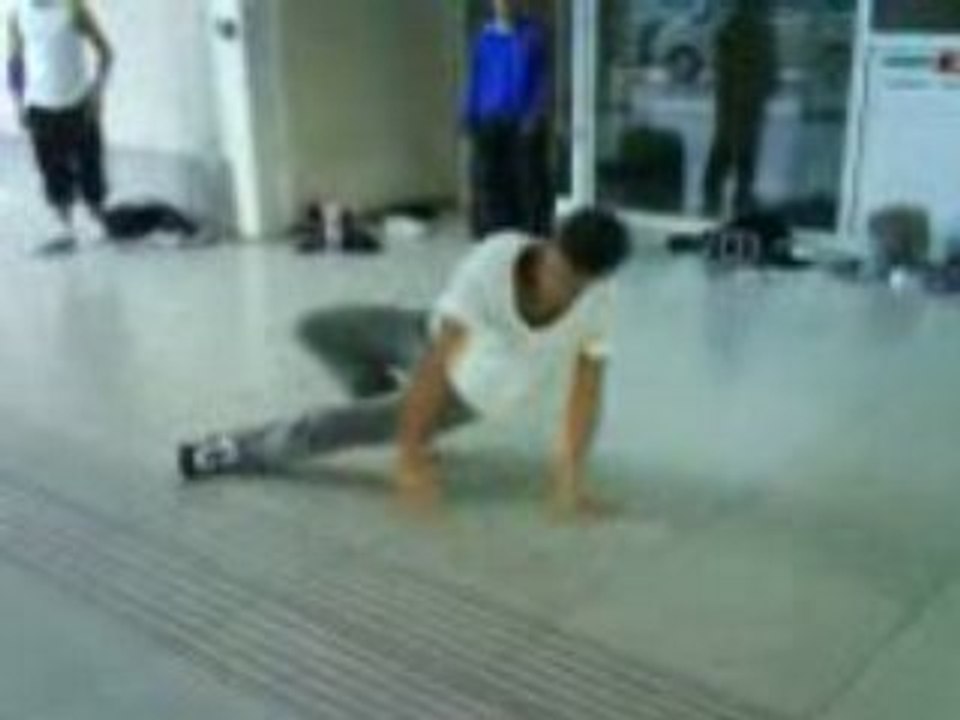 B-boy Mik
