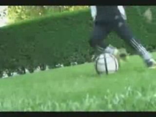 Enfant prodige au  foot futur grand joueur zidane