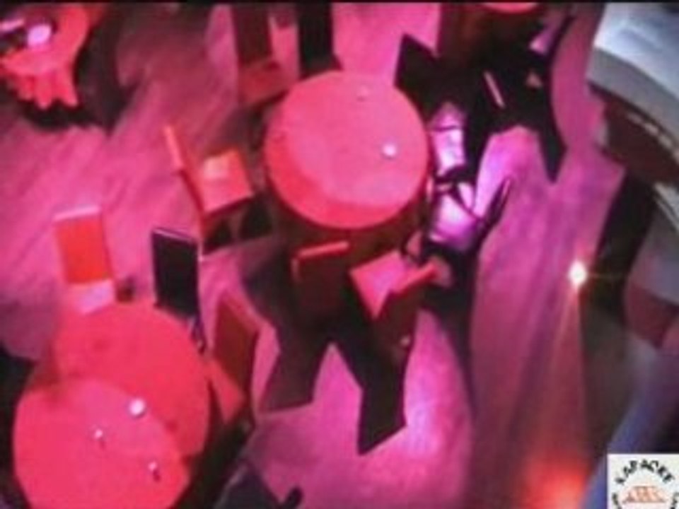 finale du championnat du monde de karaoke (la Bodega)