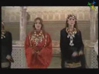 Karima bnat oudaden  " tayri d ziine.."