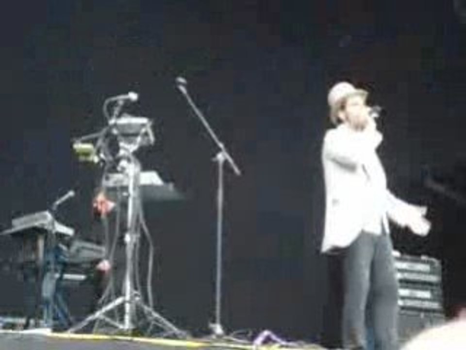 rock en seine 2008  serj tankian feed us