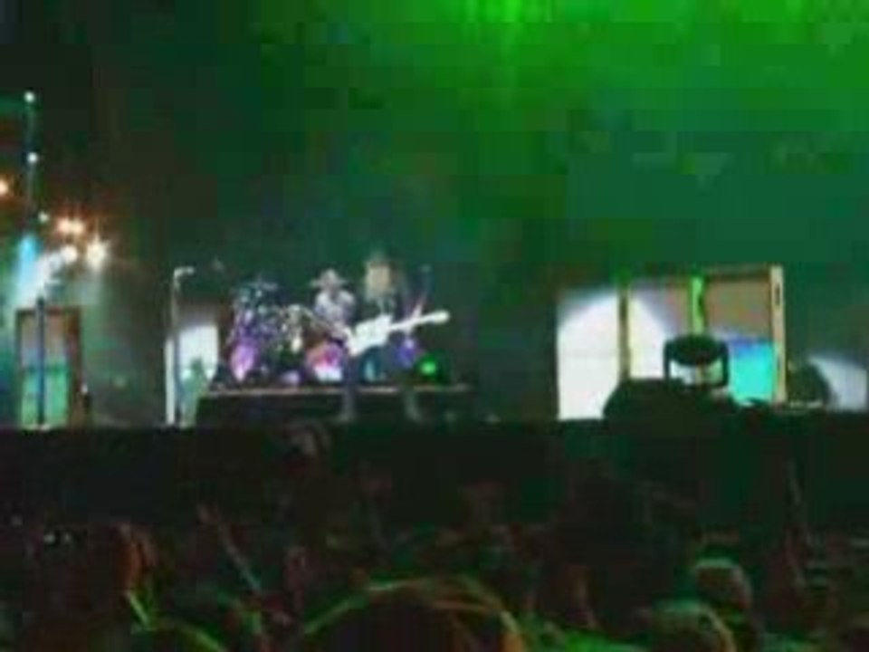 ZZ Top - Sharp Dressed Man @ Vieilles Charrues 2008
