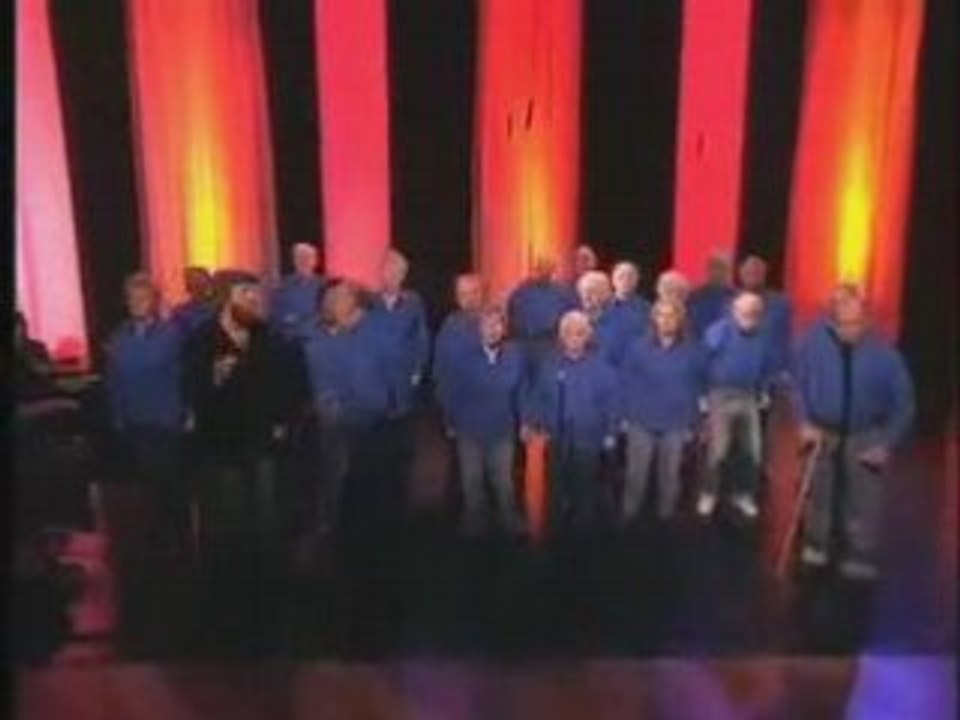 Young @ heart - I feel good & Hey ya! live