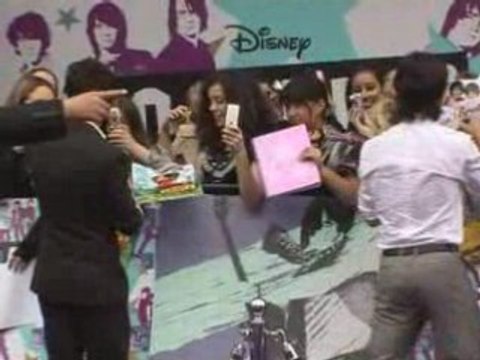 Jonas Brothers bring Camp Rock to London