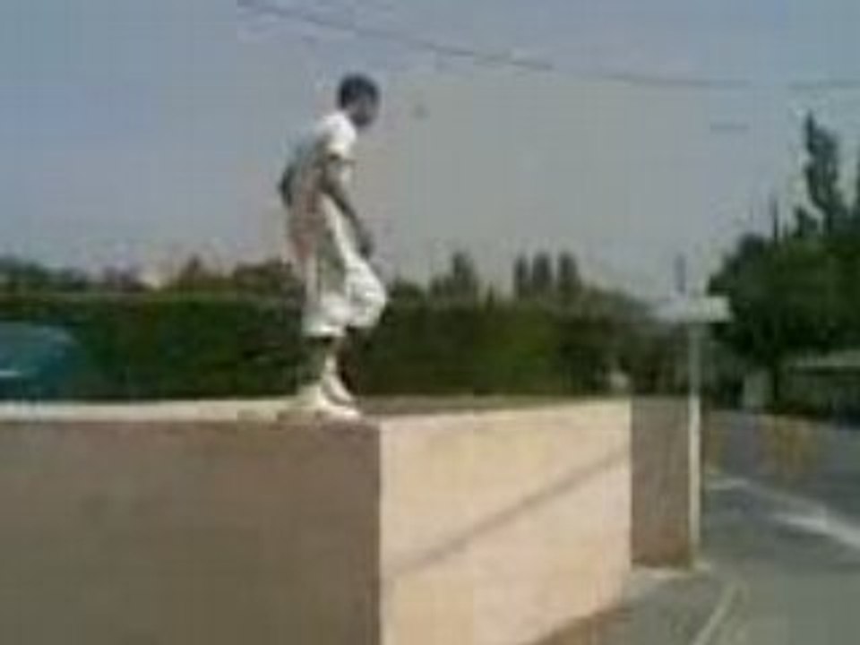 Salto avant poubelle et aerial raté