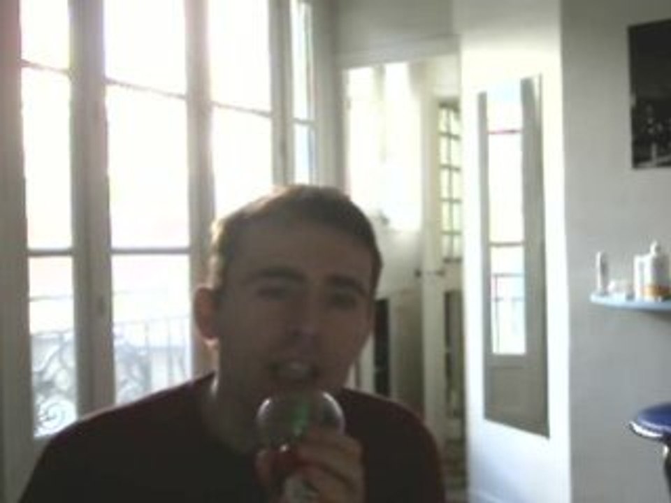 Wiwi égratigne "I don't want a lover"