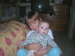 un tres bon anniversaire notre lili...les tanounettes