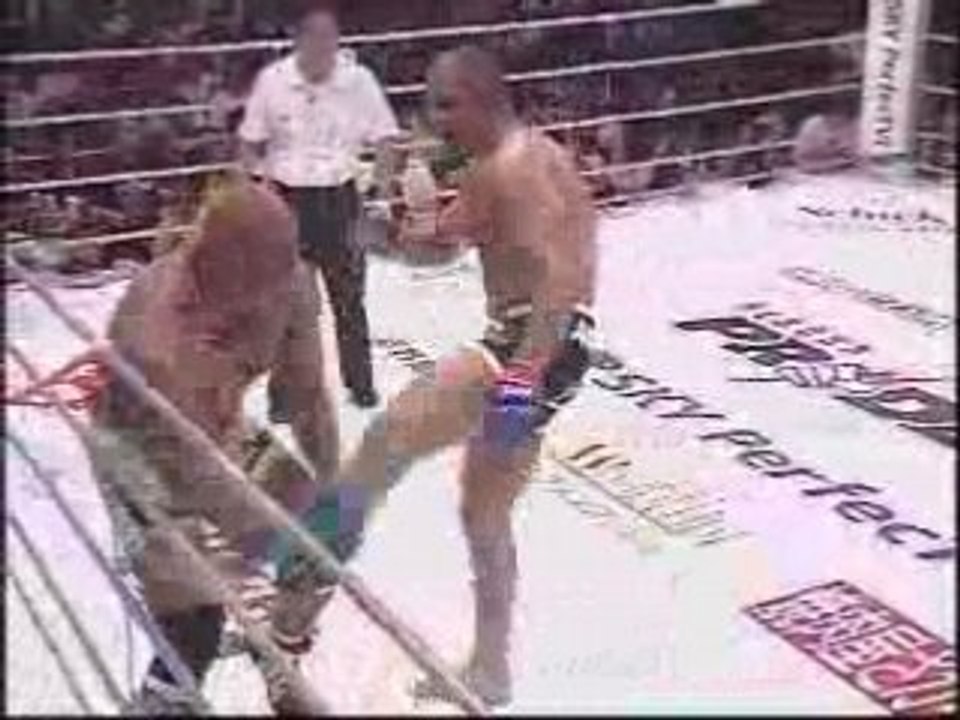 FEDOR raze le k.o !,pride, fedor