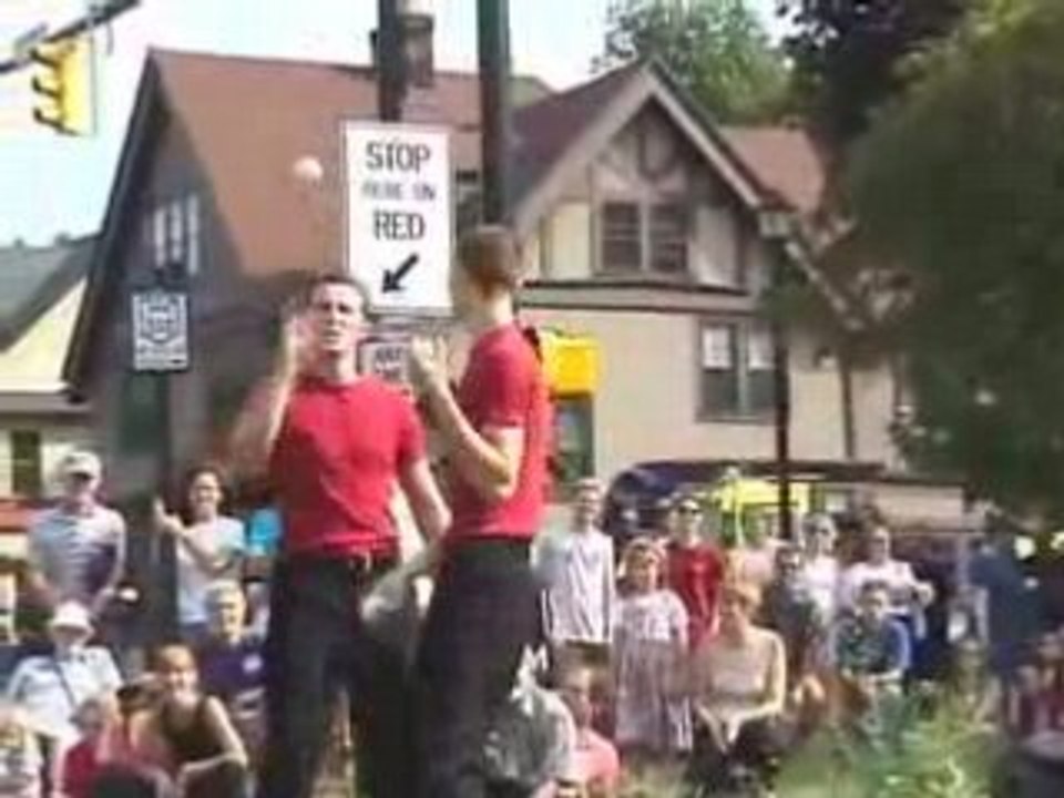 09/22/02 Street Jugglers