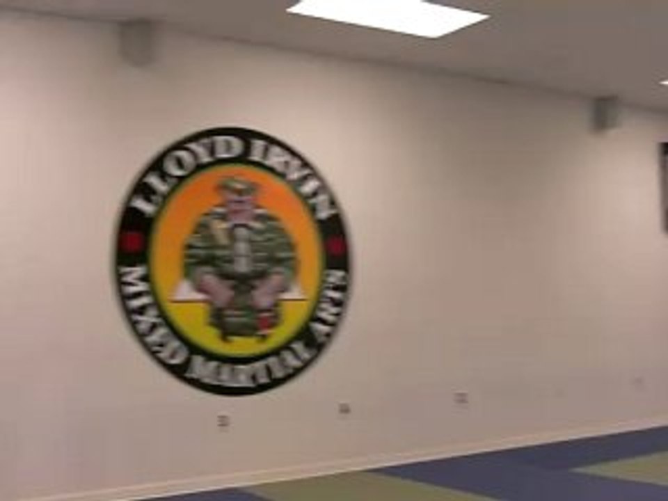 Naples Fitness - Muscle Up Challenge 2 in a Row