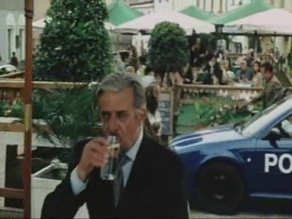 Parodie max menace casino Royale - bande annonce