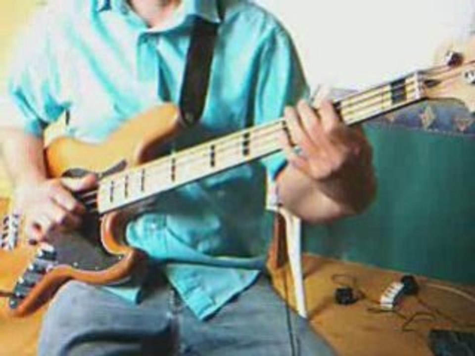 Funky Slap Bass on Bernard Purdie Groove