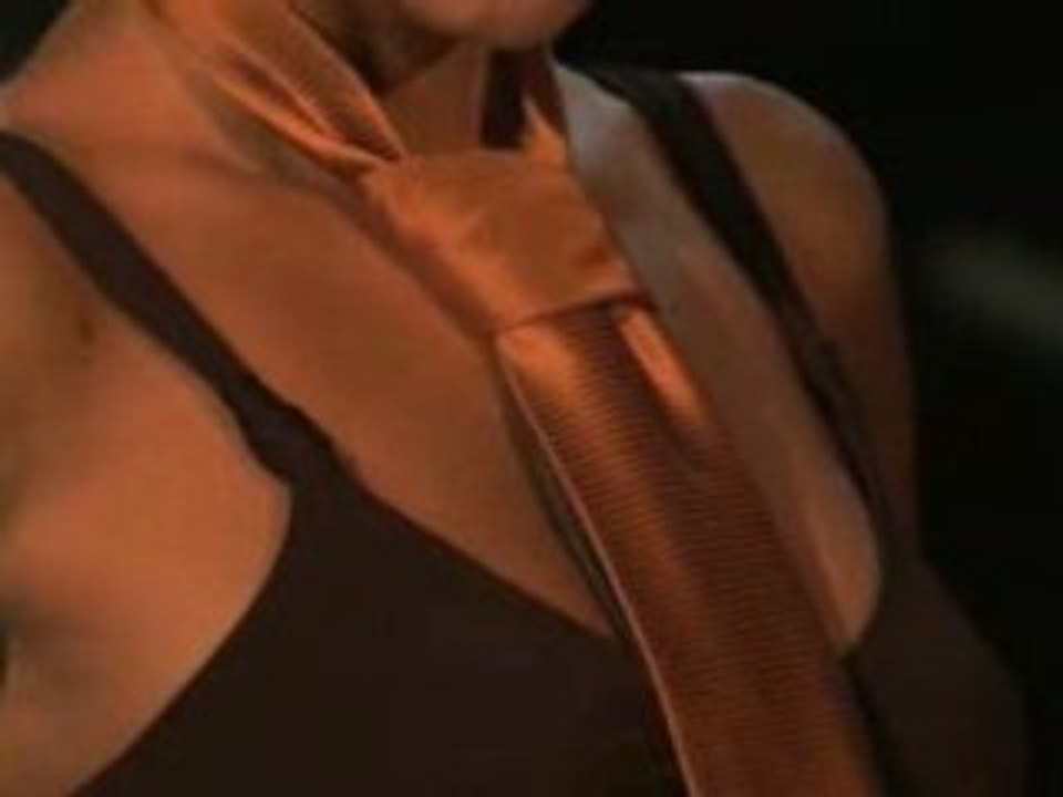 Comment faire un noeud de cravate?