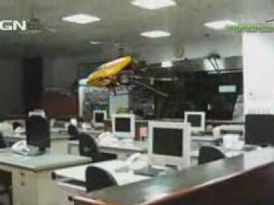 Trex 250-01 ALIGN Jason Krausse au bureau office