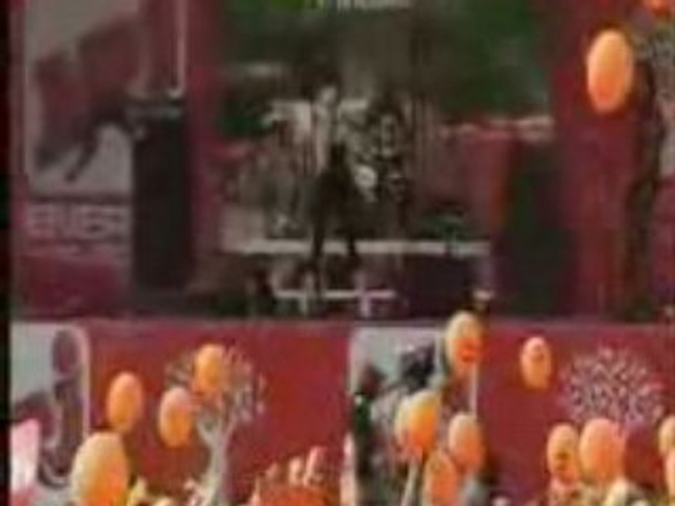 Robyn - Be Mine at NRJ (Finland)