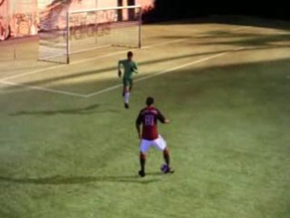 [Playinlive.fr] Nouveau drible FIFA09