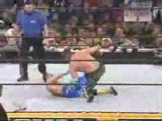 Eddie Guerrero vs Chavo Guerrero Royal Rumble 04