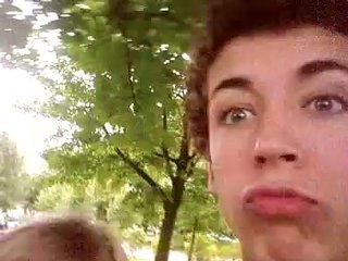 Calins Au Arbres ! Oh G envi de Axel !