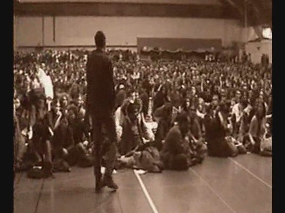 Grève générale (2006) clip de Kruger avec Georges Courtois