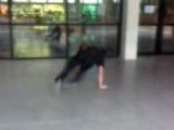 breakdance ( c un pote a linternat de mon lycée