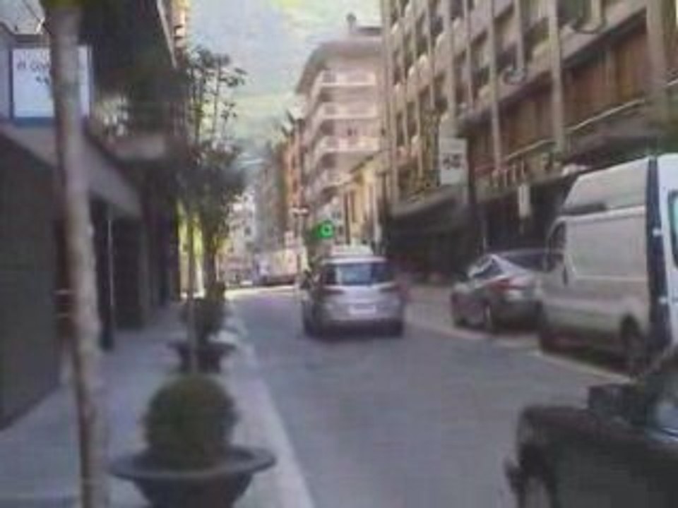 2008 – ANDORRE -  Dans les rues de Sant Julia + Nagol