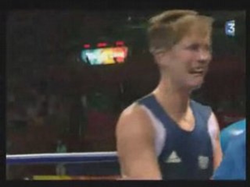 Vastine ce fait voler en demi-finale contre felix diaz