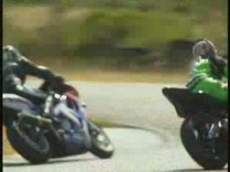 premier posé de genou 600 cbr