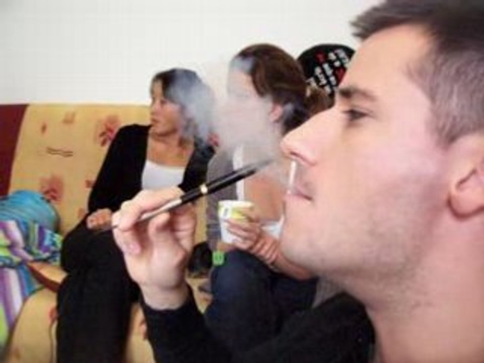 TIM teste la cigarette electronique Janty Kissbox Classic