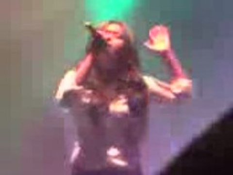 Amel Bent live - Scandale
