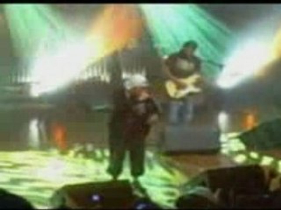 Keny Arkana - Sans terre d'asile - Live Toulouse