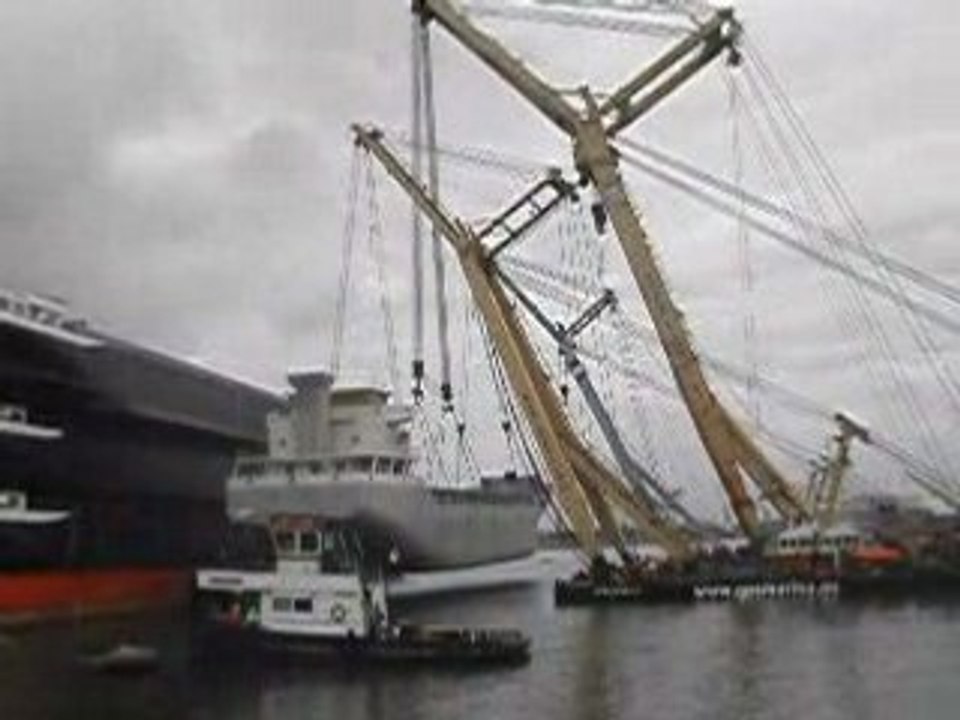 Mise à l'eau des nouveaux bateaux (2)
