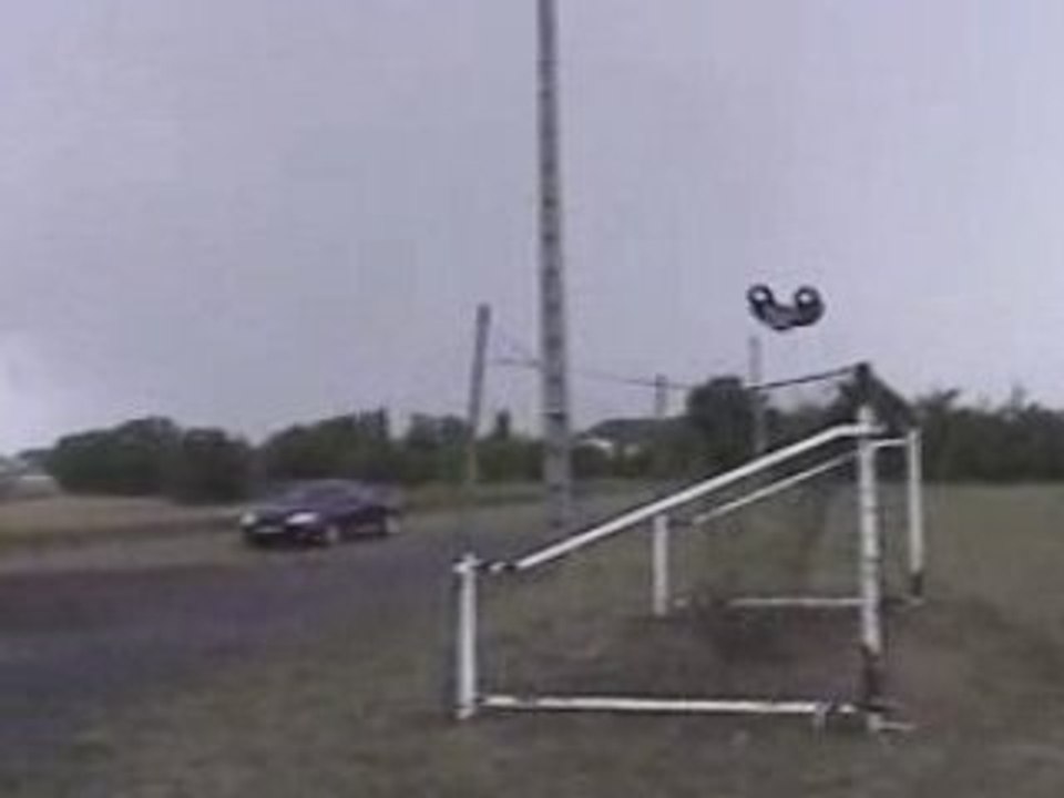 Hardcore Savage X Backflip