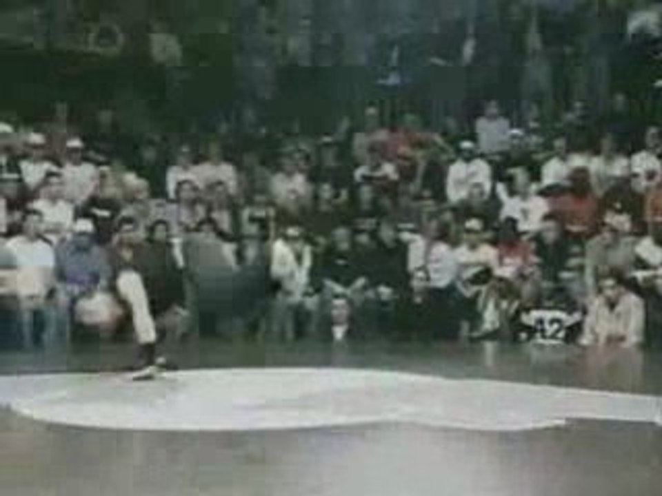 Red_Bull_BC_ONE_2004_Extremo_vs_Omar