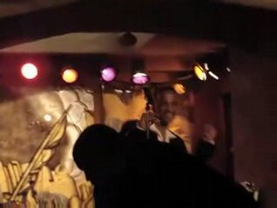 BB & Q BAND - On the beat Kevin Robinson At NEW YORK
