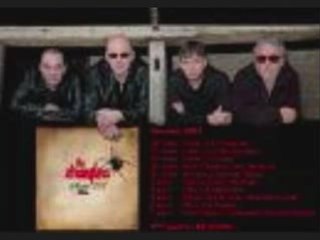 Stranglers walk on by