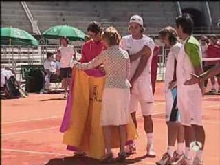 Rafa Nadal ya tiene su capote para torear en Las Ventas