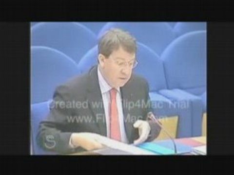 Darcos, la maternelle et les couches