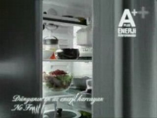 Arcelik`ten Yeni Siyah Orbital No Frost Buzdolabi