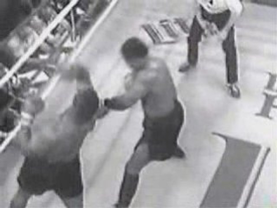 Mike Tyson vs Bebick K.O INCROYABLE