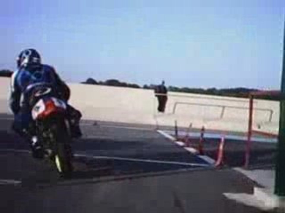 circuit de bresse r6 avec gillou125 rs 10/9/08