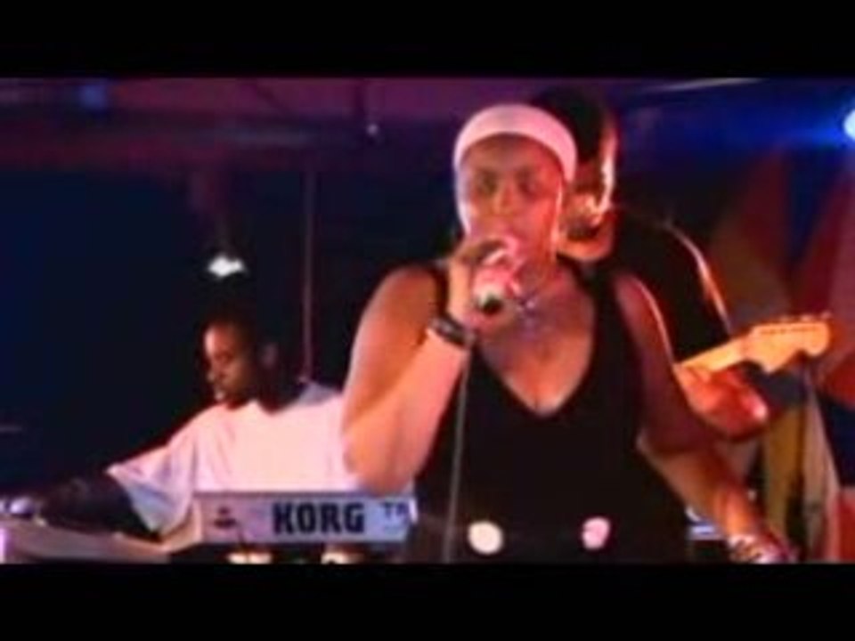 Jaguar Wright - So High (Live)